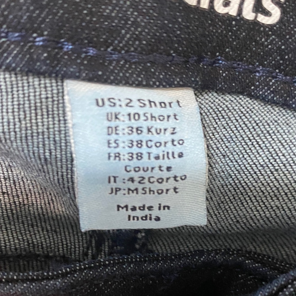 Women’s Mid Rise Stretchy Skinny Jeans 2 Short - Picture 3 of 7